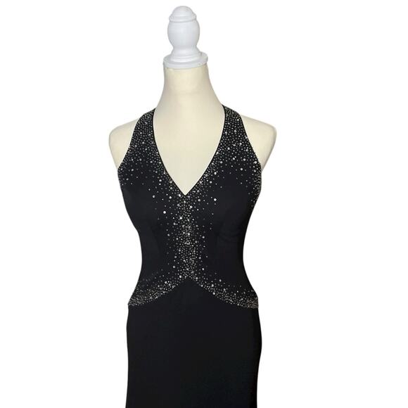 Ignite Evenings by Carol Lin Halter Dress - Picture 2 of 12